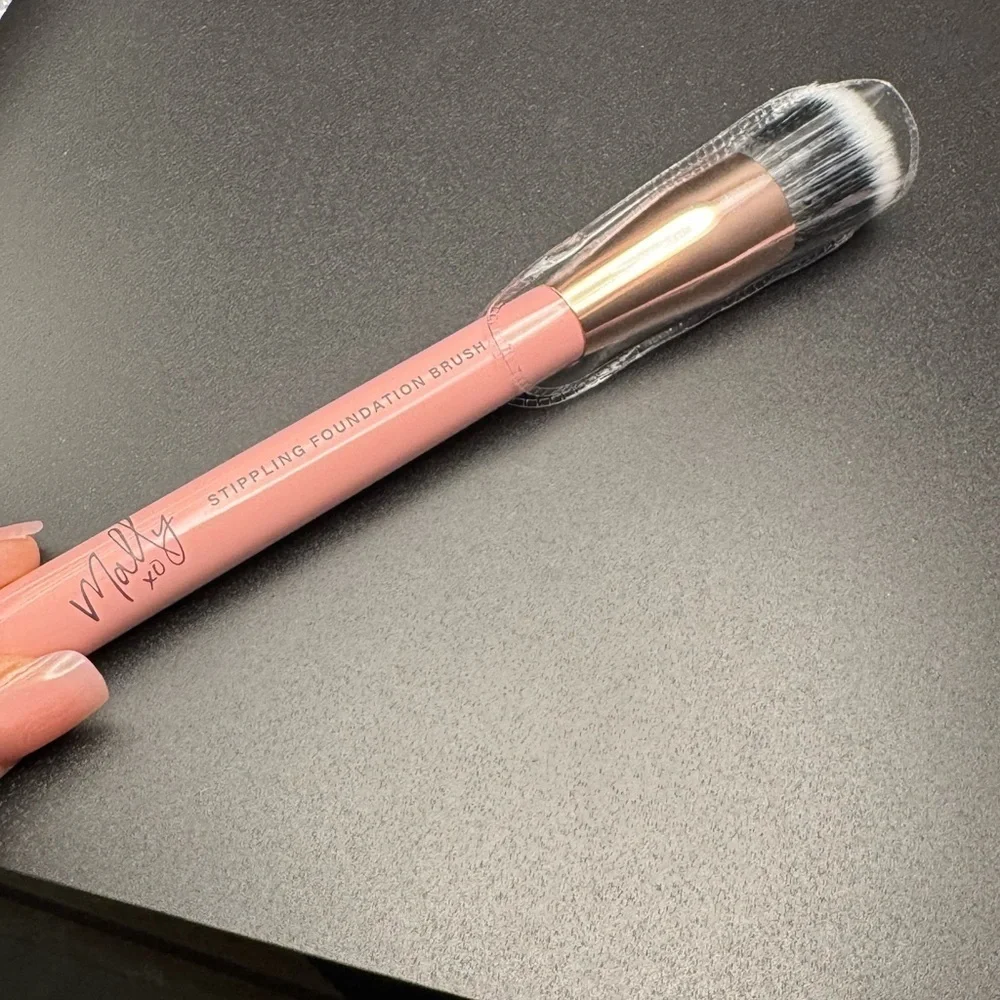 Mally Pink Stippling Foundation Brush-New in bag MRSP $18